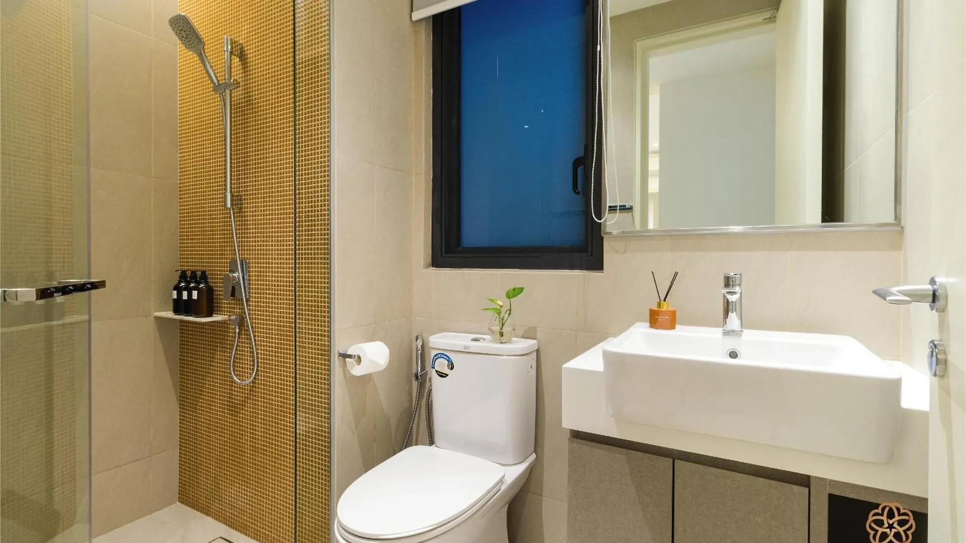 Viia Residences Kuala Lumpur, Five Senses Apart Otel